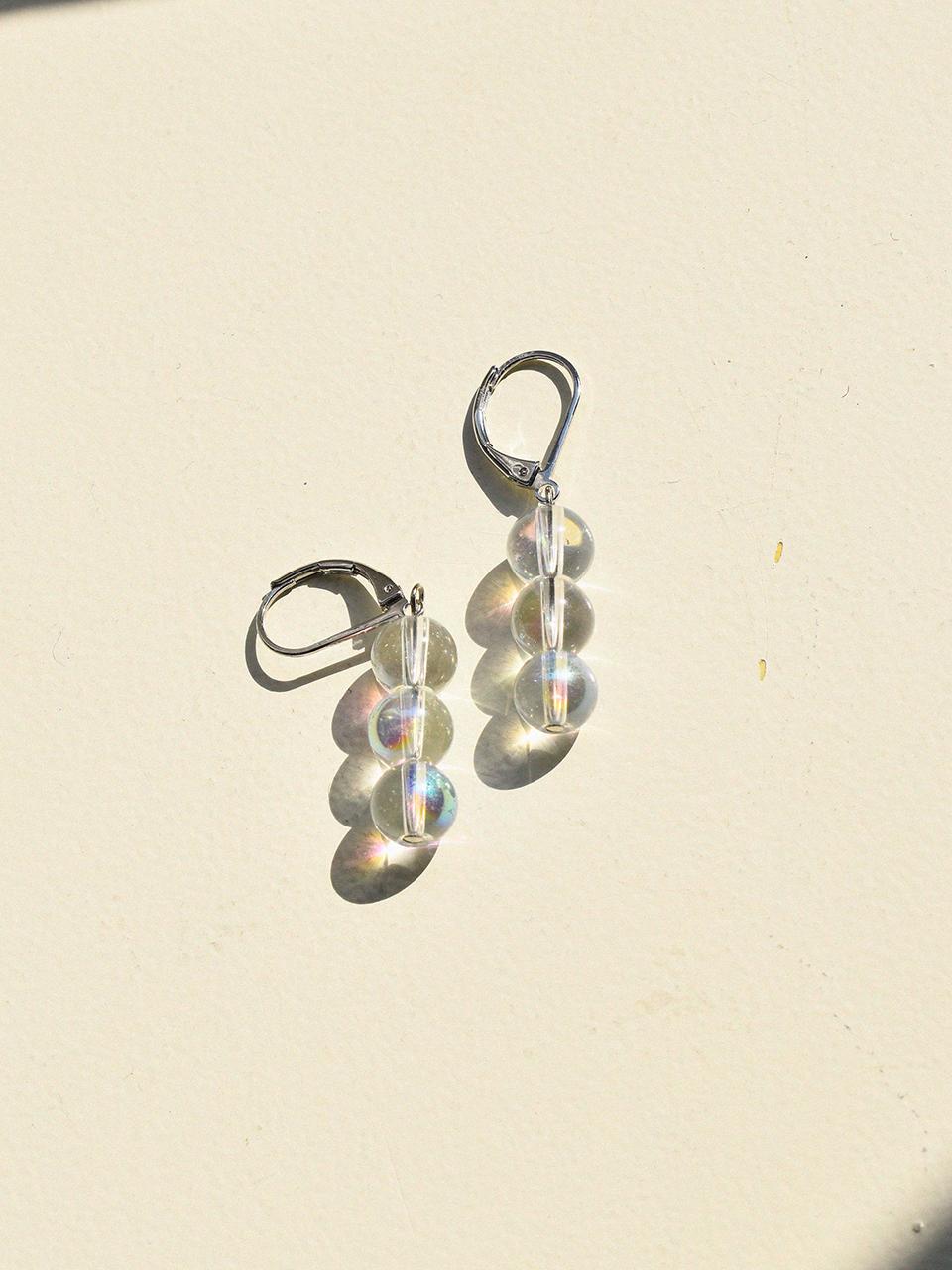 SEA LIGHT EARRING, WHITE