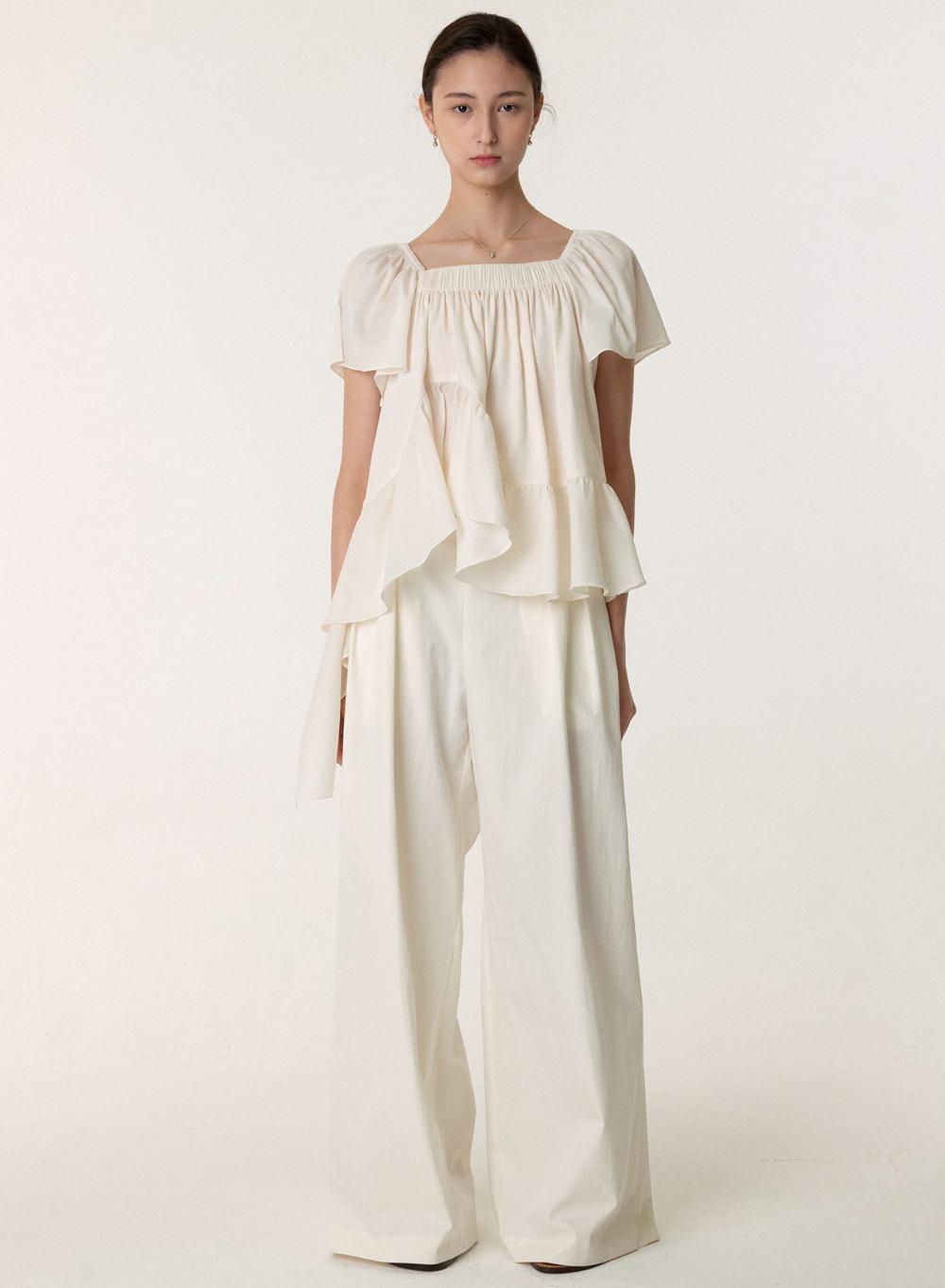 SS23 Square Neck Ruffle Blouse Cream
