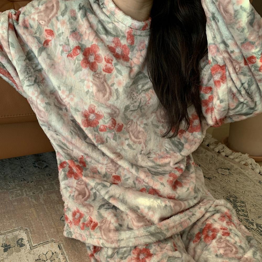 [2차] jacquard chipmunk winter pajama (수면잠옷)