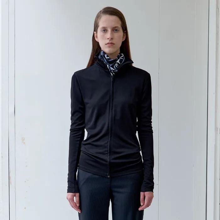 TURTLENECK ZIP-UP (black)