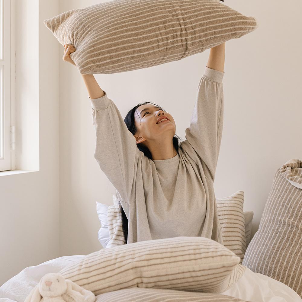 [단독] 디어리얼 모달 포근 베개커버 밀크티