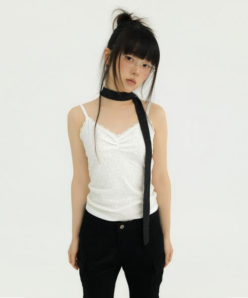 FLOWER EMBOSSED SLEEVELESS IVORY