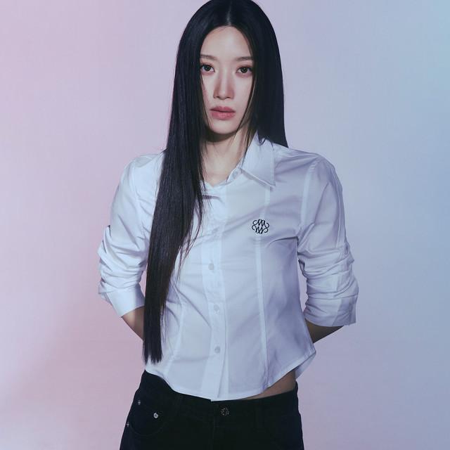 [문가영 착용] MINIMAL PINTUCK WRINKLE FREE SHIRT_IVORY