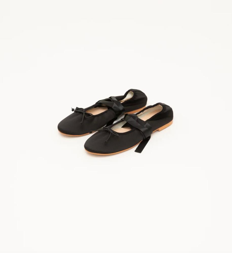 Pêche Lori Shoes Black 피슈 로리 발레리나 슈즈 블랙