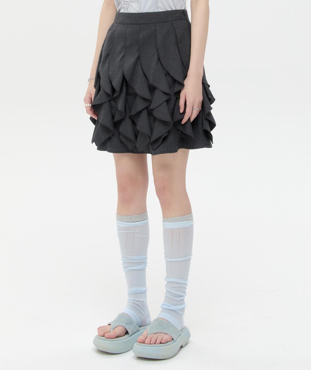 All Over Ruffle Skirt [Charcoal]