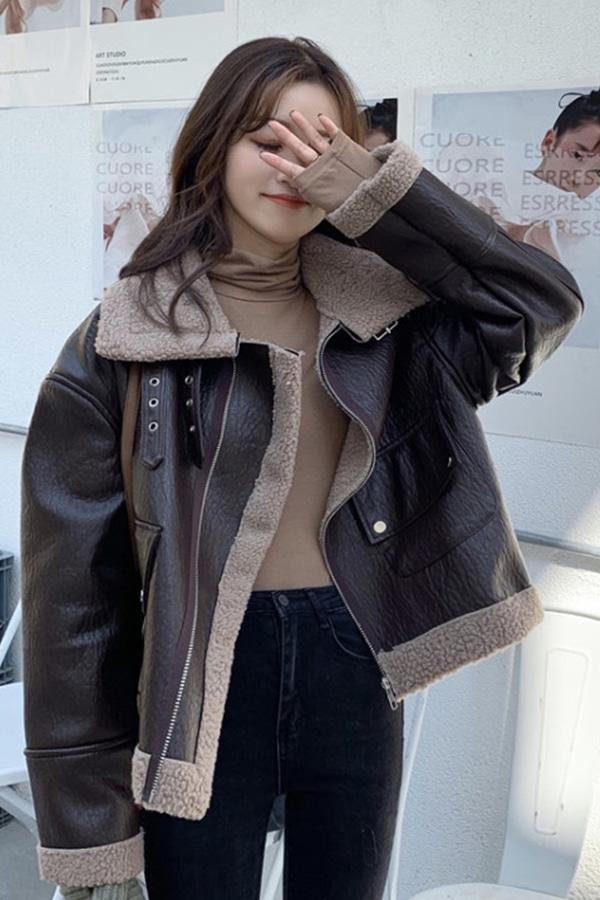 빈티지 무스탕 양털 레더 숏 자켓 (블랙.브라운)