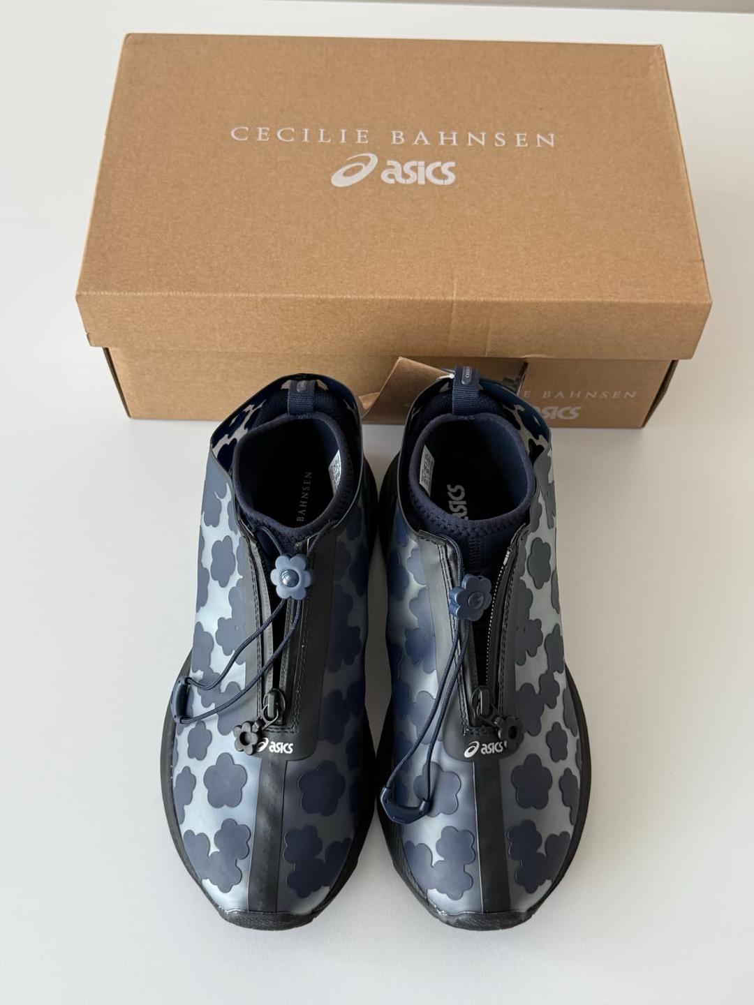 세실리에반센x아식스 젤 터레인 미드나이트 38(240)사이즈 새상품 | 후루츠패밀리