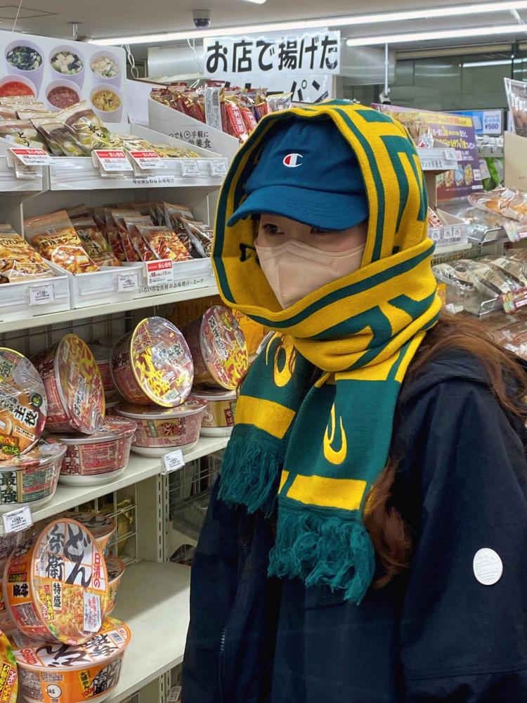 [asics] 왈라비즈 골드 로고 목도리 머플러, wallabies muffler