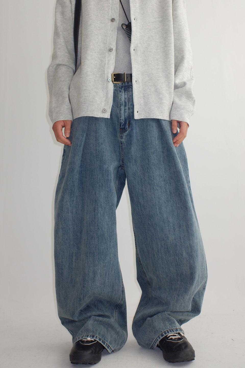 ramble inward tuck wide denim