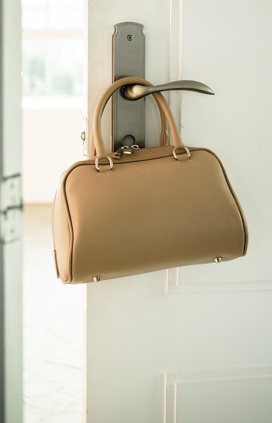 [season off]미란다 미니  실키 백 버터/ 크리스티안 빌라/  이태리