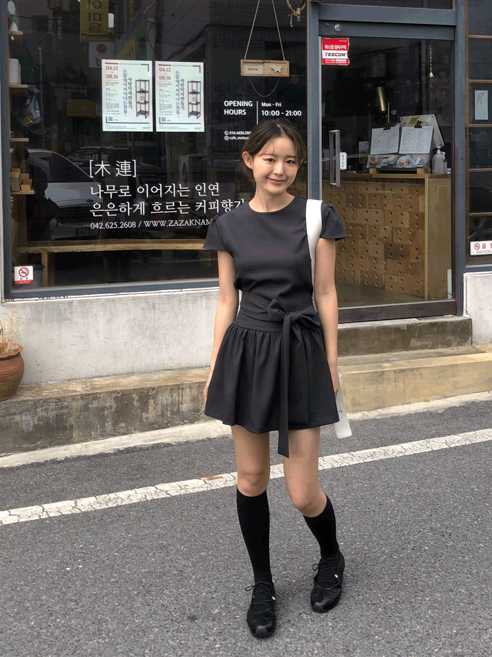 라츠 라운드 미니 원피스(2color)