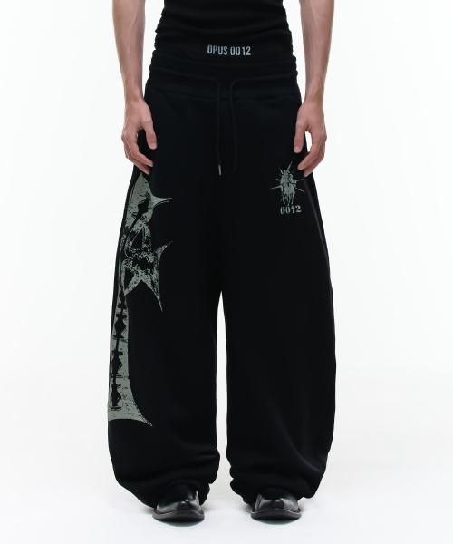 Op. 08 CROSS CURVED SWEAT PANTS BLACK