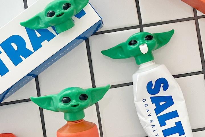 베이비 외계인 요다 메롱 치약짜개