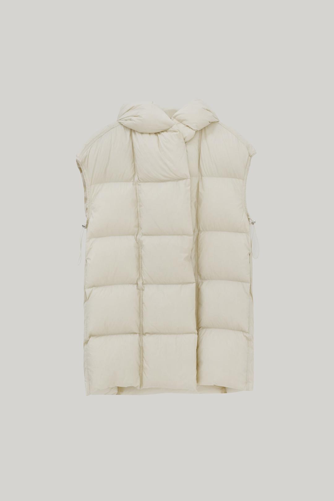 3RD/ Noémie Down Hooded Vest (Cream)