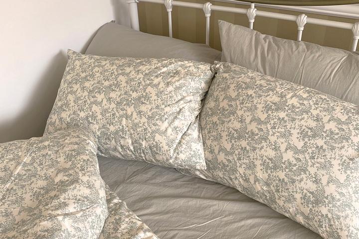 브리저튼 베개커버 2 Colors