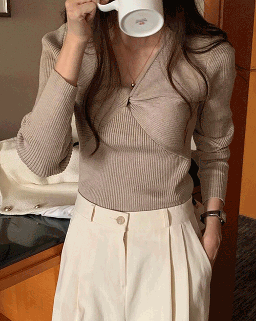 브이넥 꼬임 니트 티셔츠 (3color)