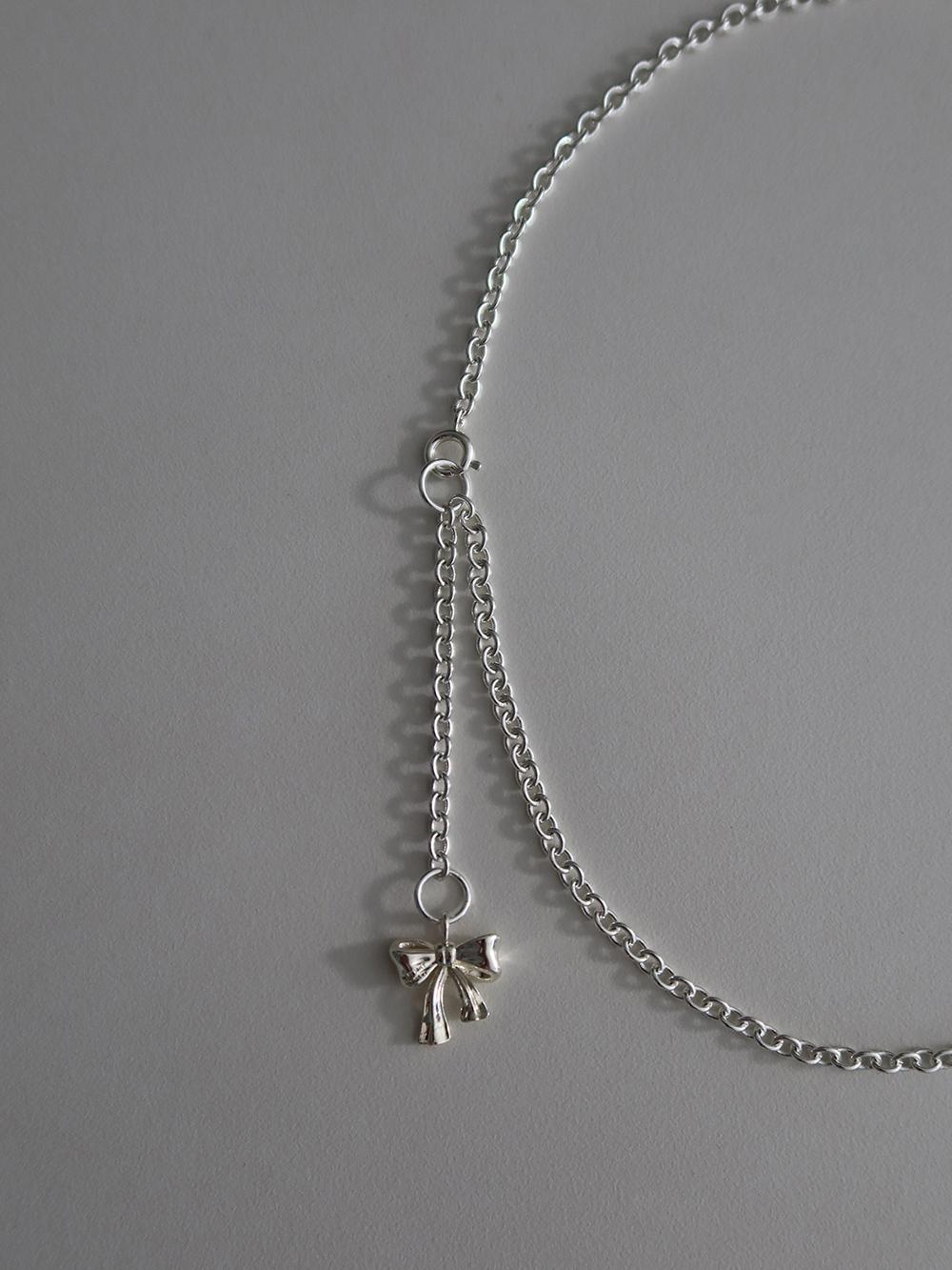 ribbon bold chain necklace