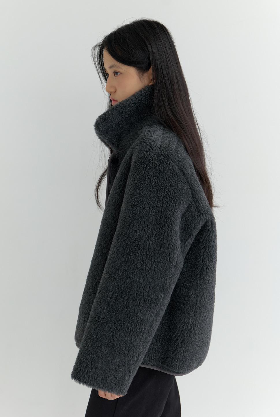 wool shearing reversible mustang-grey