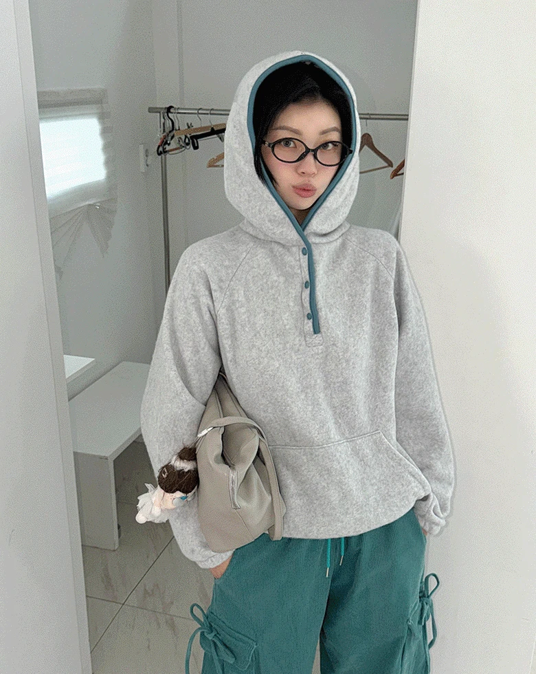 딜락 배색 후리스 후드티