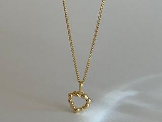 kink heart gold necklace