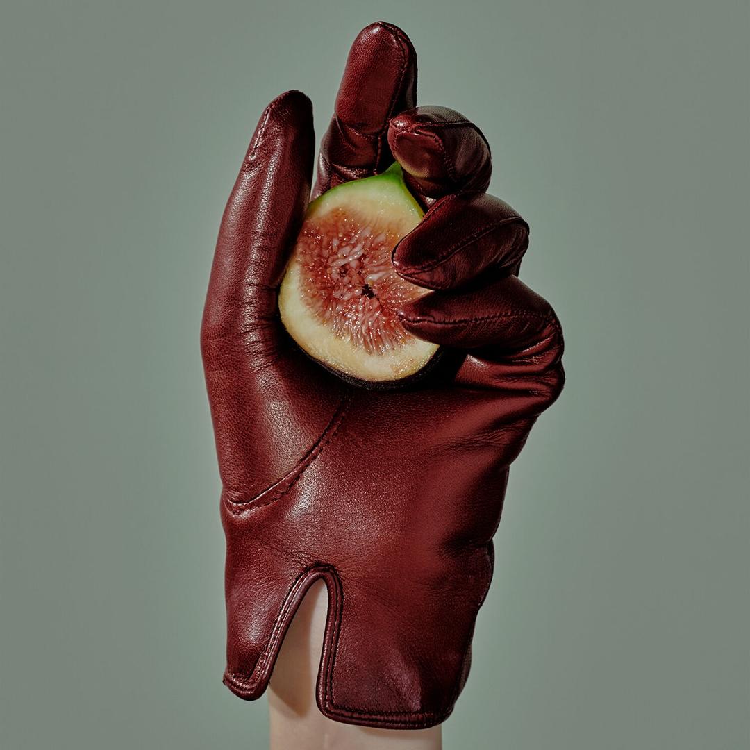 Matinee Gloves (Satire)