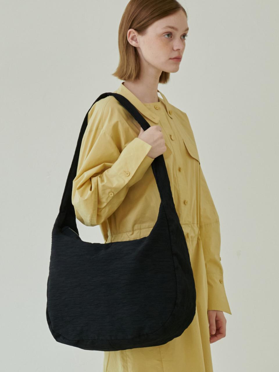 Crease Large Bag_Black