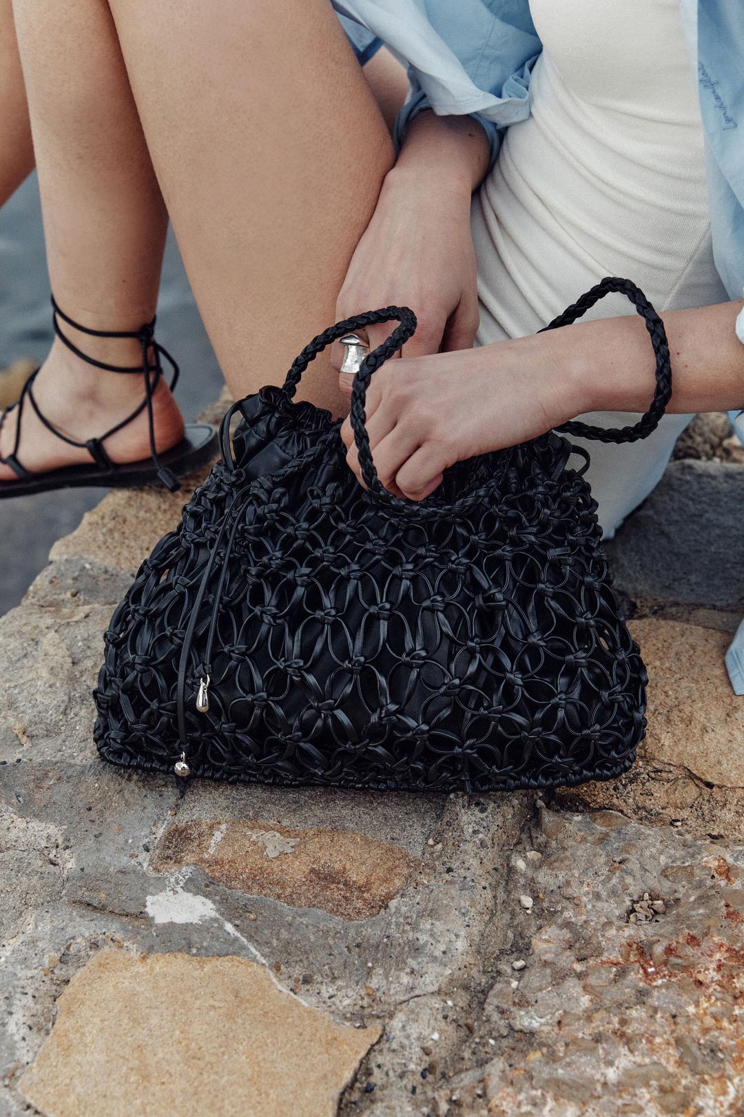 HUE Shoulder B013-10