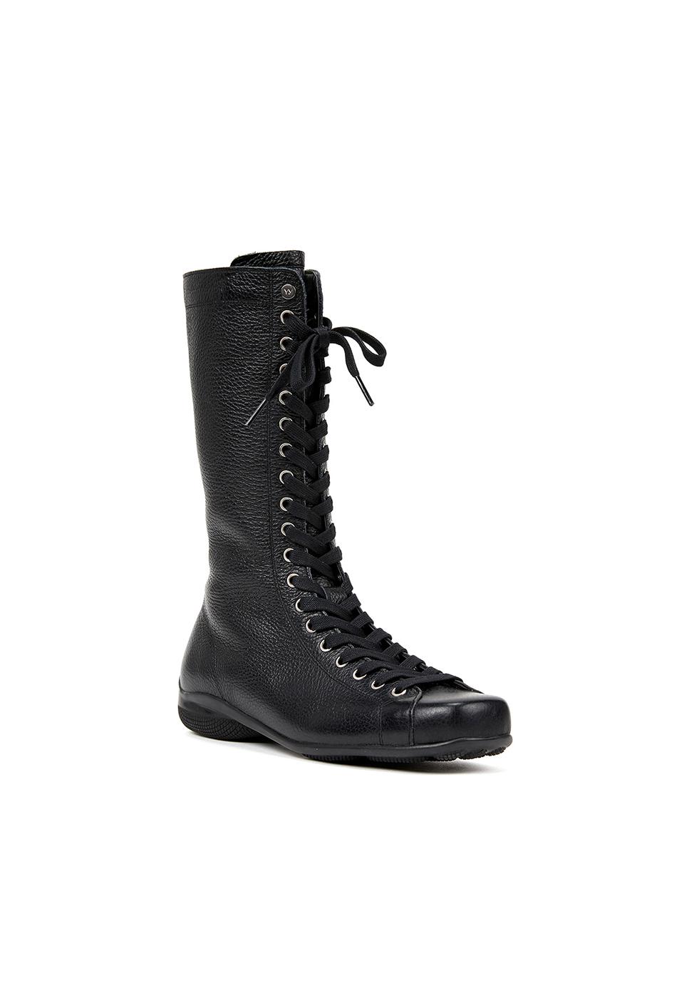 LACE-UP TRAINING BOOTS, BLACK