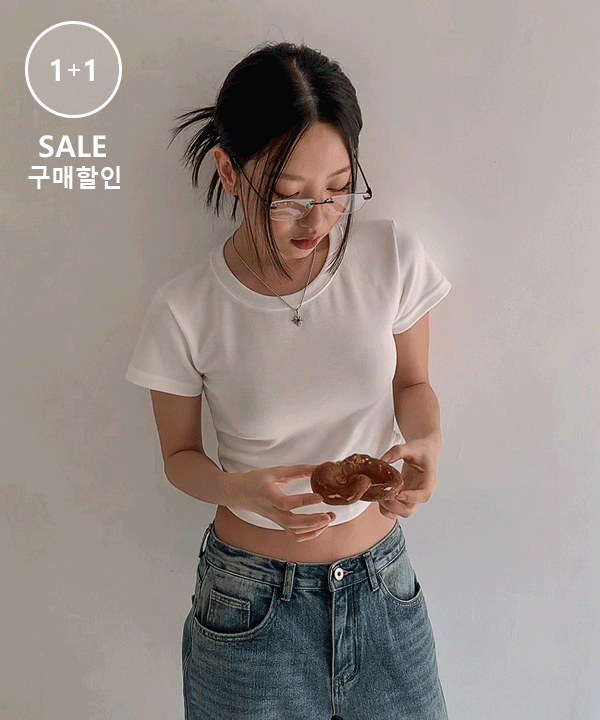 [1+1할인/기획💛] 매직핏 라운드 크롭 티셔츠