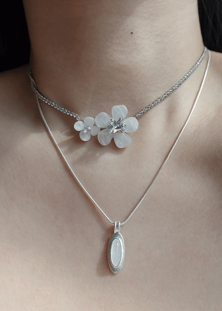 [s.steel] white flower necklace | 큐빅 플라워 목걸이