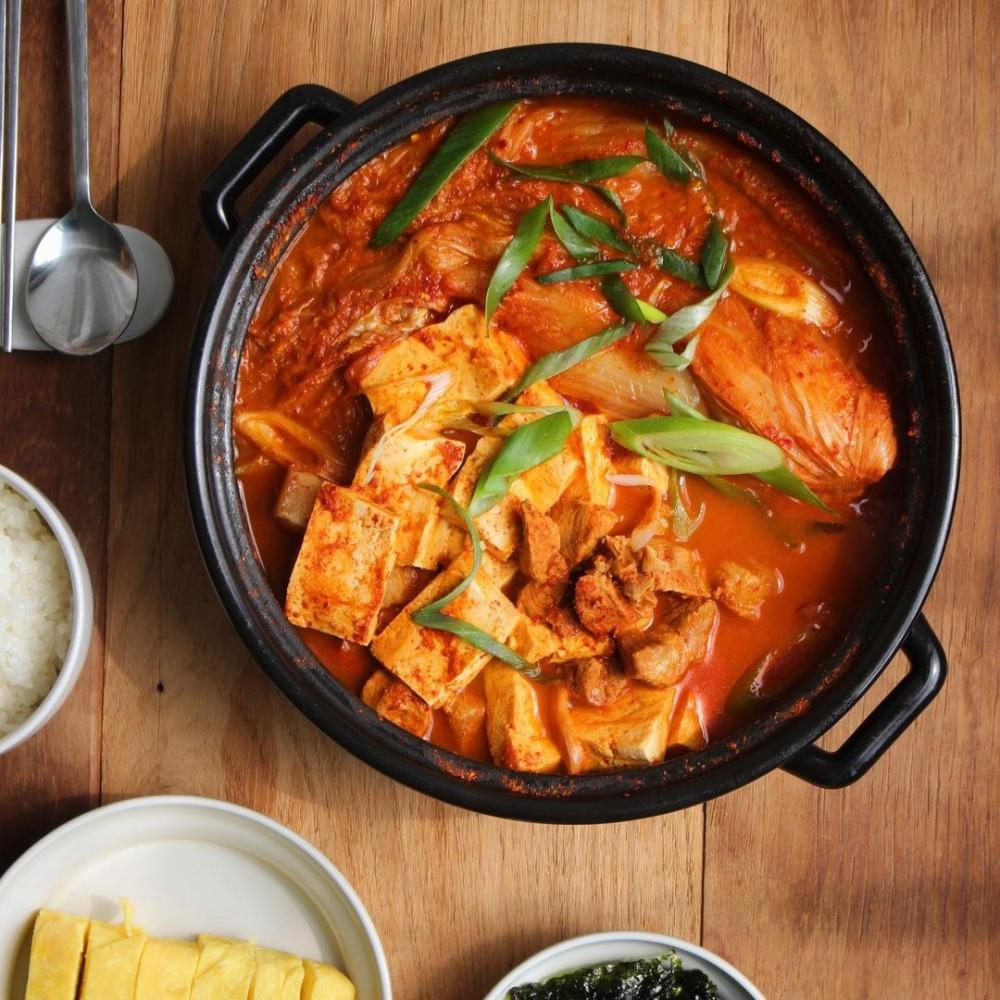 신촌 다발 김치찌개 전국구 맛집 2-3인분 당일제작 발송 쿠킹박스 밀키트&캠핑요리