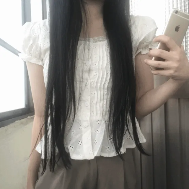 angel punching lace blouse 엔젤 레이스 블라우스 (2color)