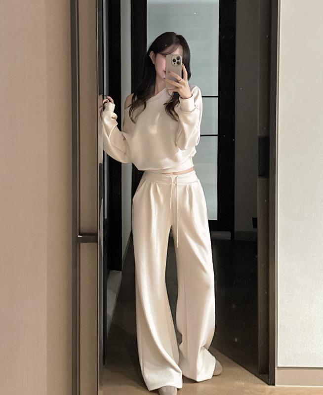 에브리모닝 [🤍바지/와이드팬츠] 모먼트 트레이닝 팬츠