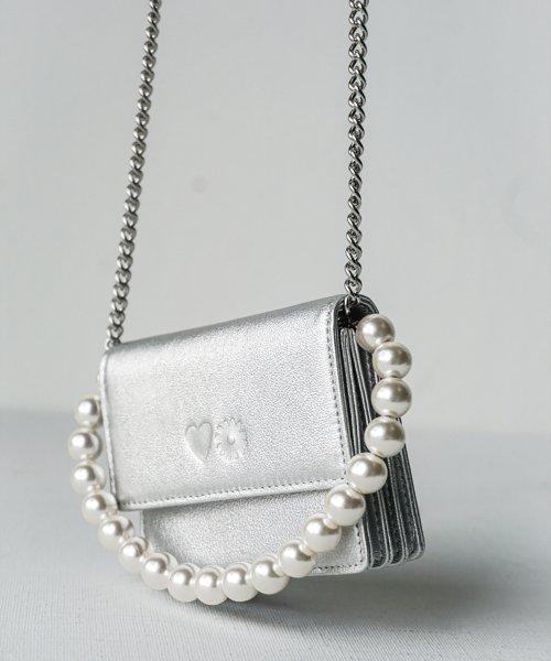 플라워 하트 아코디언 체인 지갑  - 실버