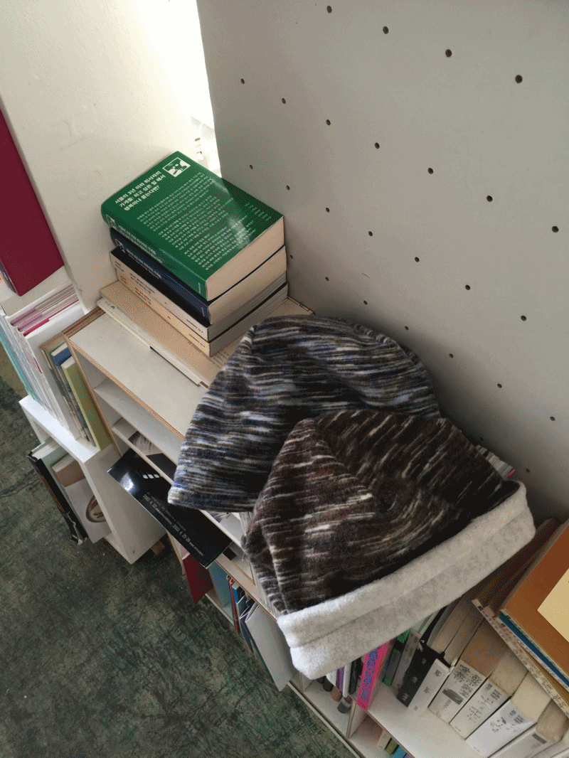 노이즈 리버시블 비니