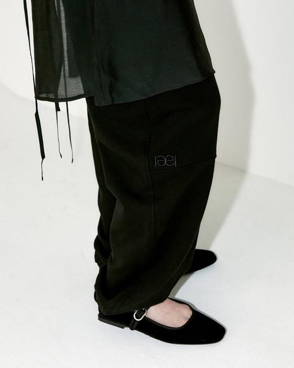 005 - JOGGER PANTS - BLACK