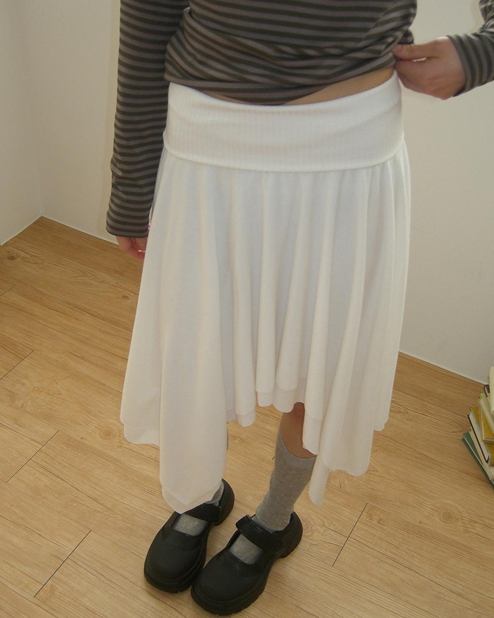 リブバイカラーアシンメトリーティアードミドル丈スカート