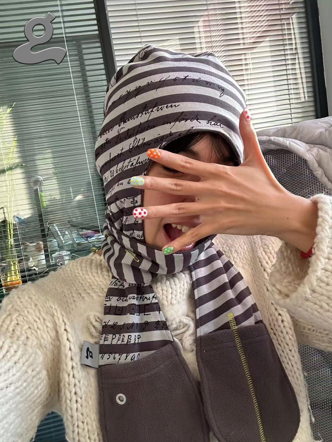 SD Gunbam Striped 2-in-1 Hooded Scarf