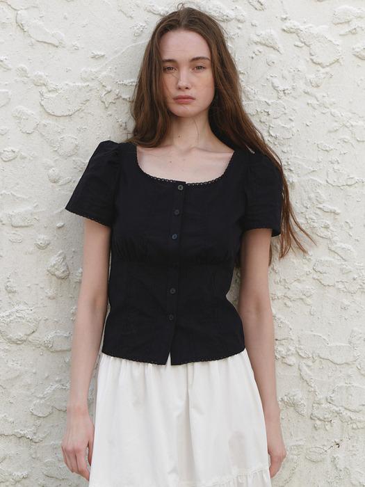 A SQUARE NECK LACE BLOUSE_BLACK