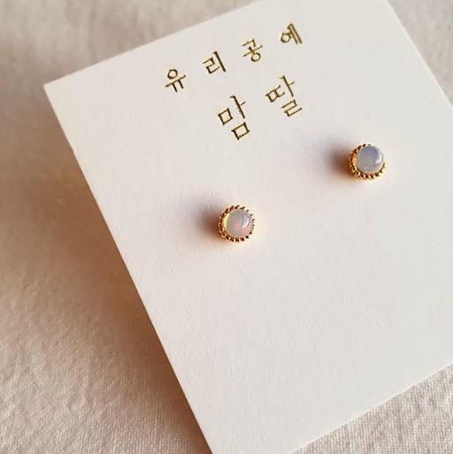 유리공예🌟오팔빛 도토리귀걸이