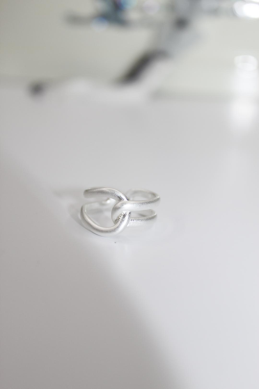 武陵桃源 unbal tie ring