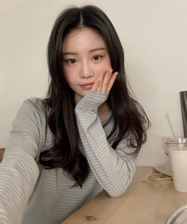 쇼퍼랜드 [얼리 스프링][봄 신상]여리핏 니어 라운드 스트라이프 니트 (3color)
