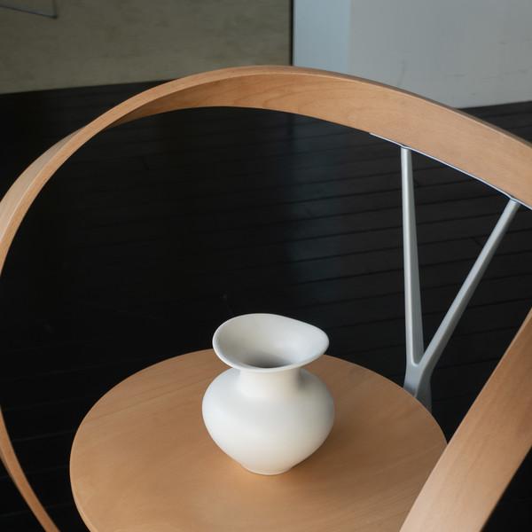 Curvy Vase Low - Peal White