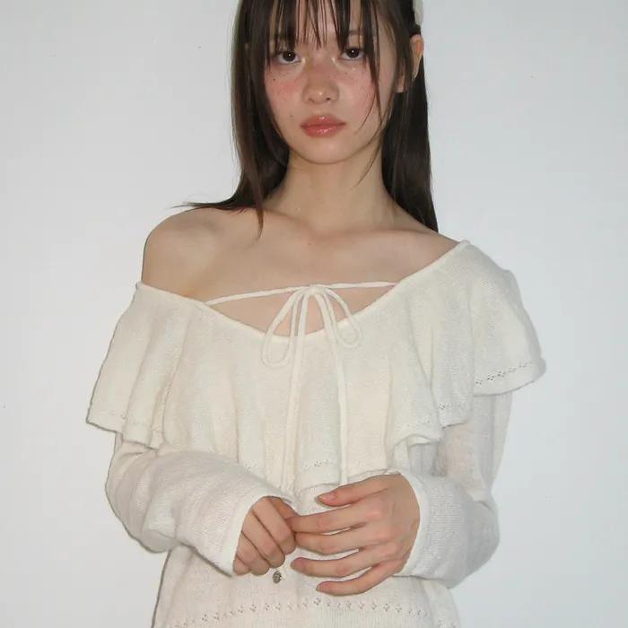 RUFFLE SKASHI KNIT BLOUSE IVORY