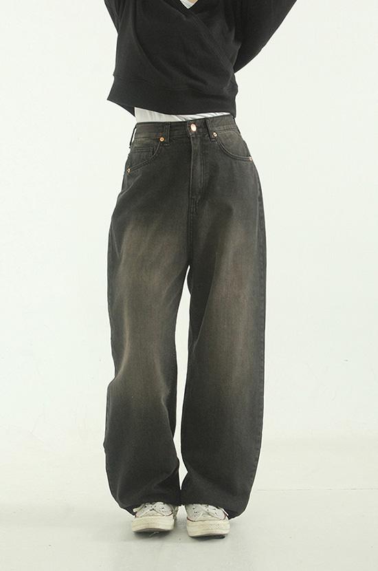 brownish washed jean