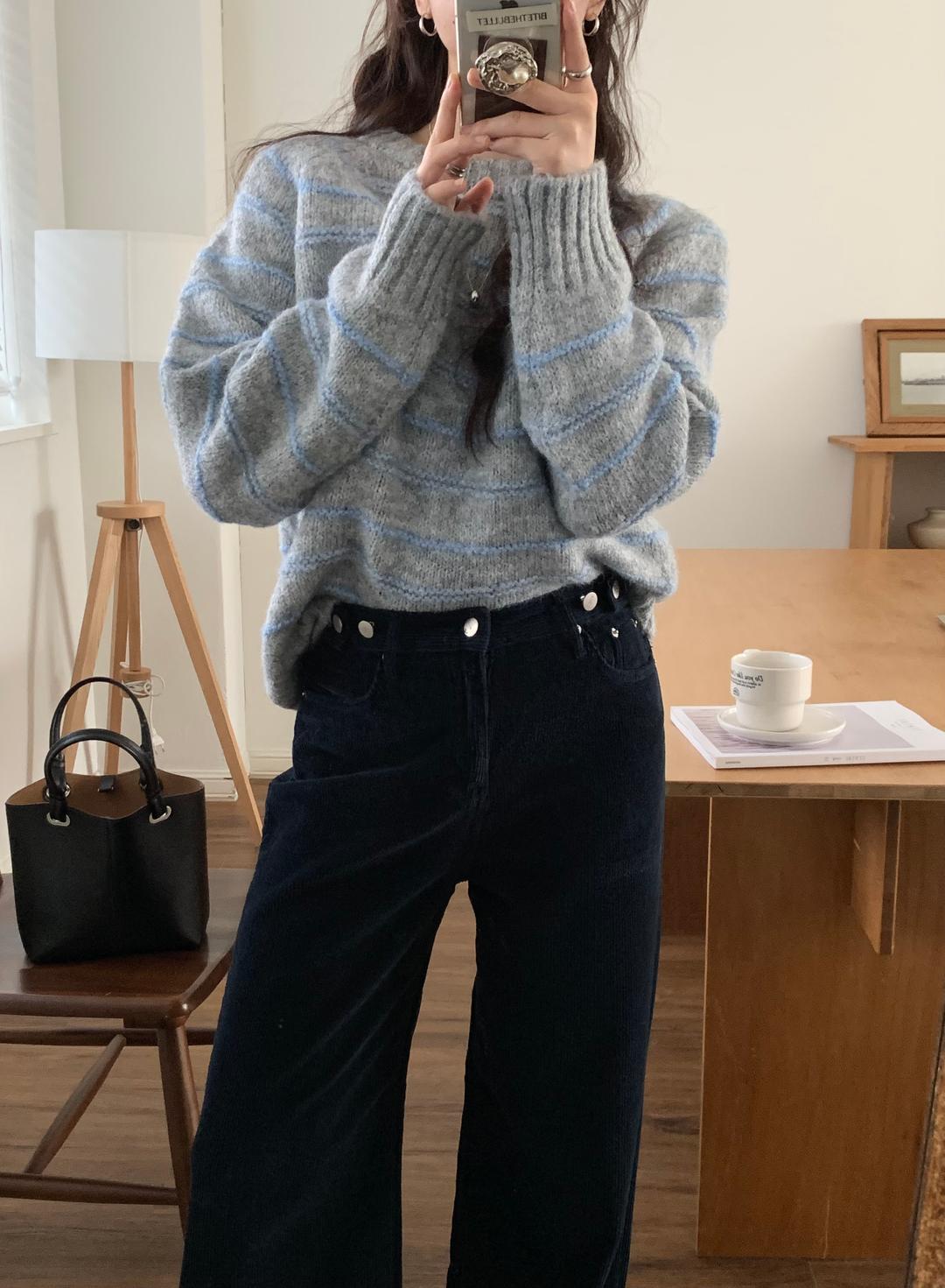 PUPPY STITCH STRIPE KNIT