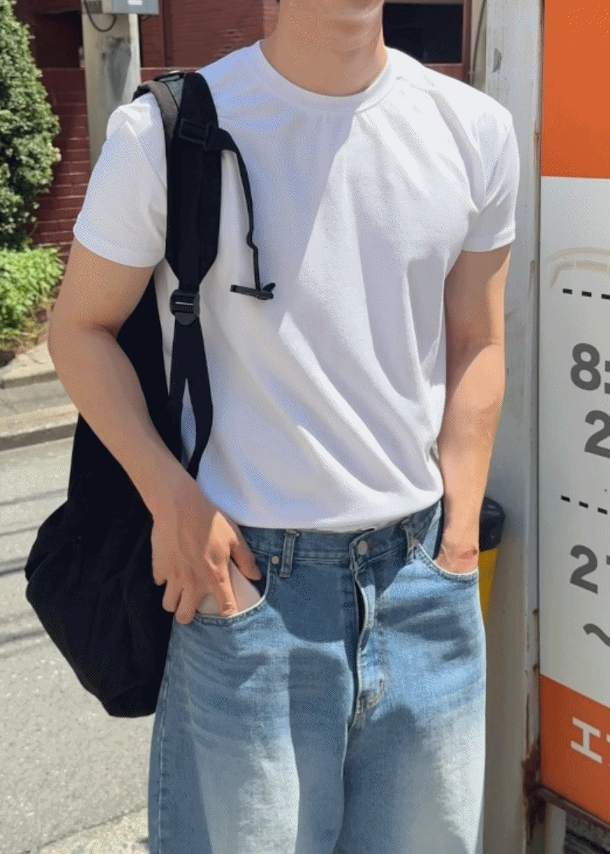 [1+1] 슬림 절개 머슬핏 반팔티