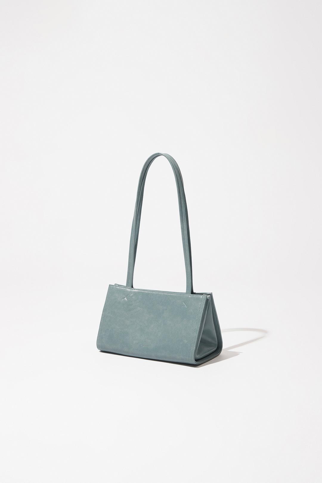 Oblong bag Tiny · 오블롱백 티니 / 데님블루