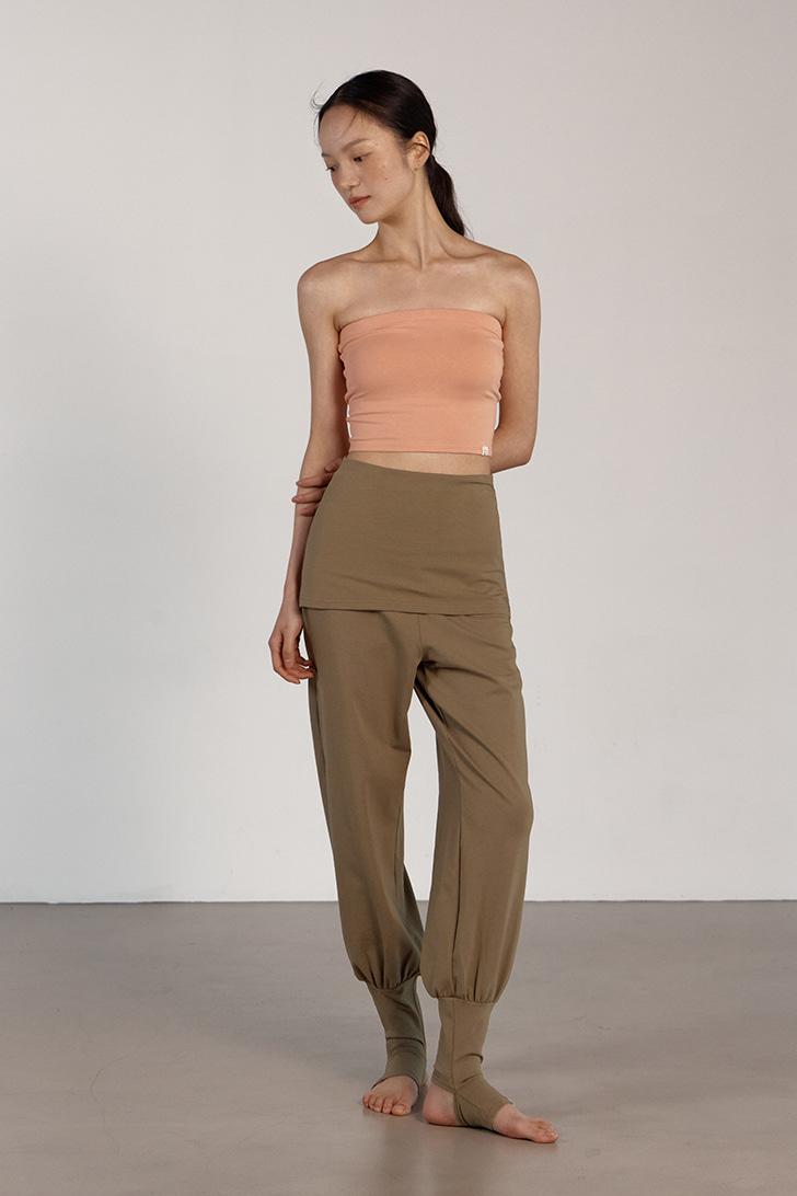 Layered Holding jogger pants (Milk brown)
