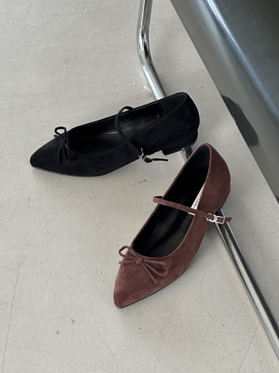 슈즈데이 코아 리본 스틸레토 플랫슈즈